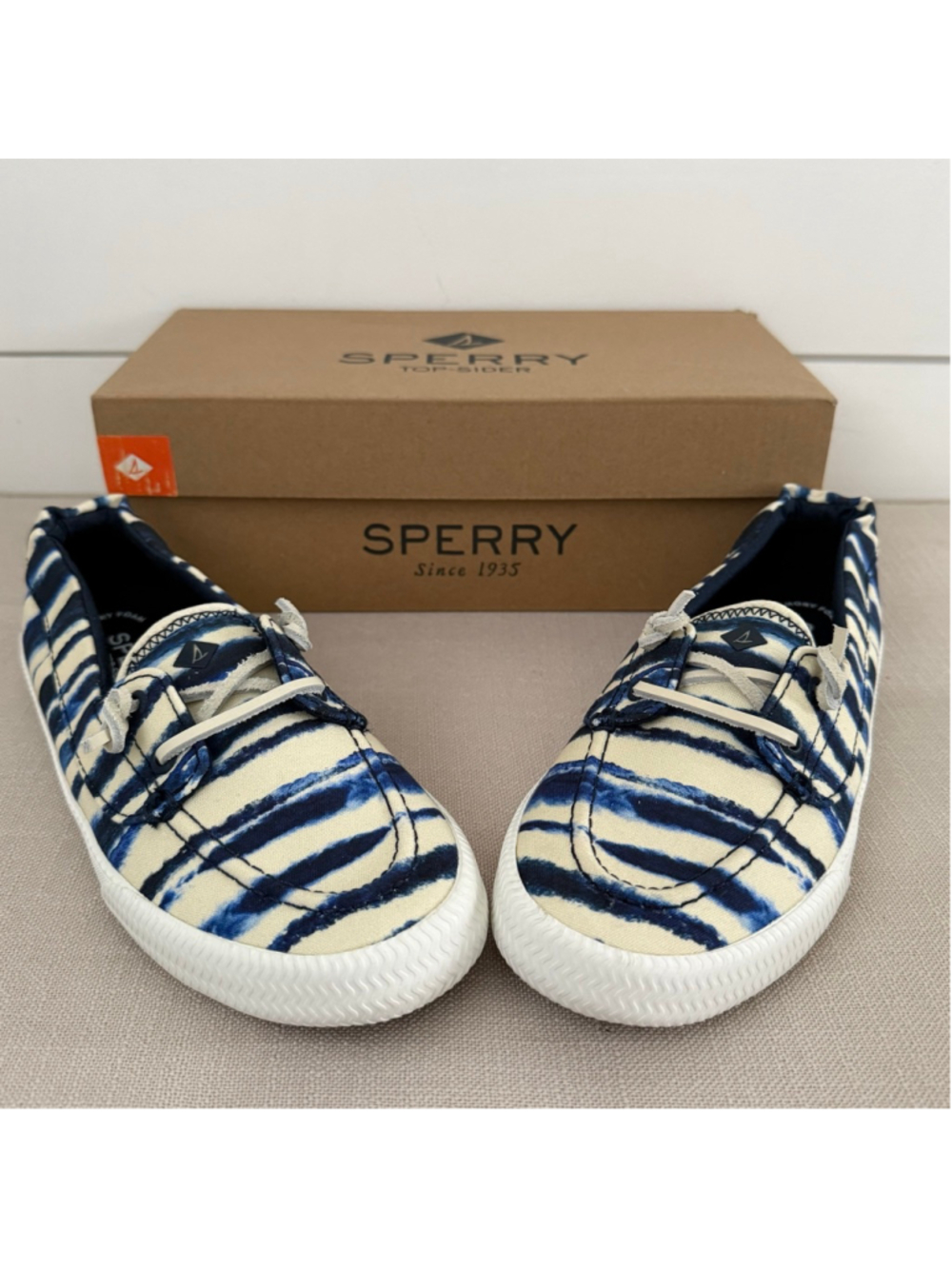 Women's Sperry Tie-Dye Slip-On Sneakers Size 7 Memory Foam